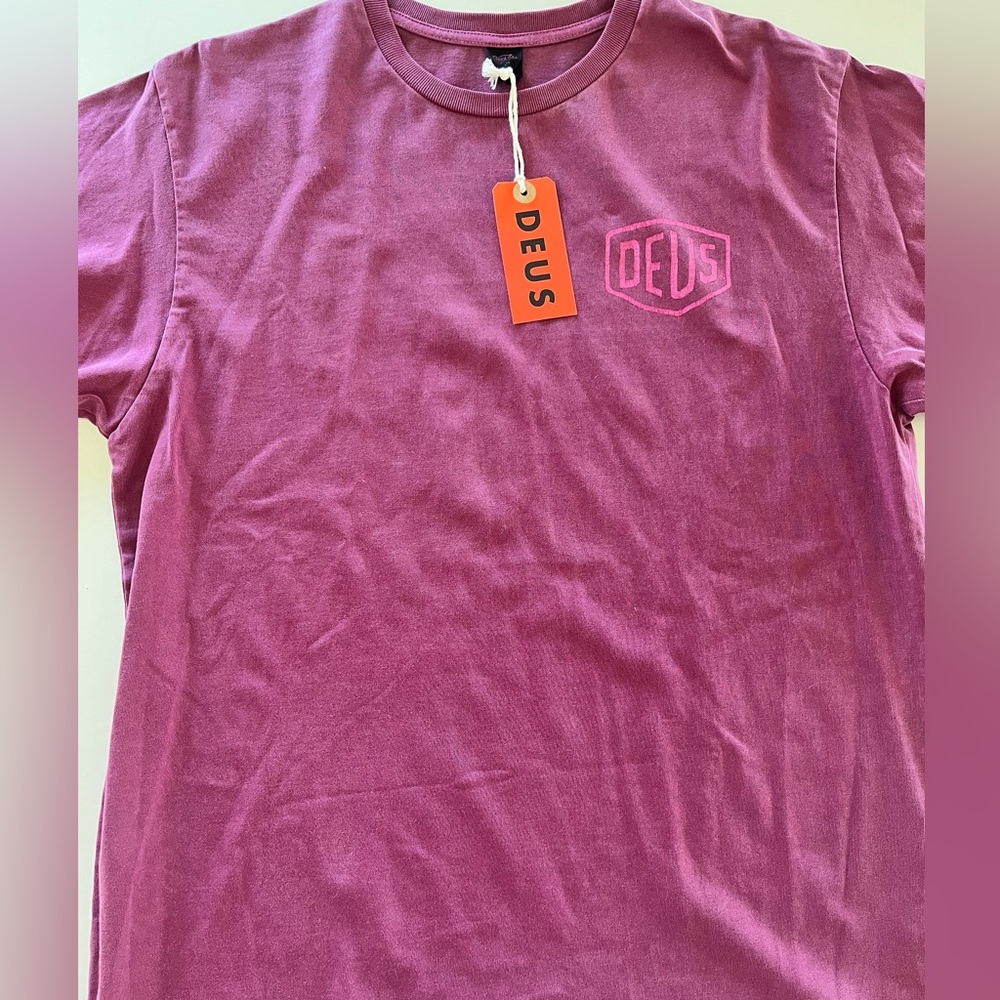 Deus Men’s Large Classic Fit Tee NWT